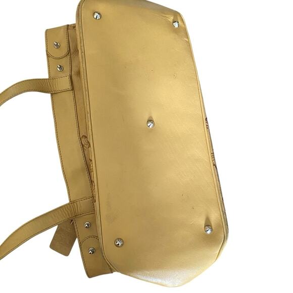 Mario Hernandez Mariposa Butterfly Embossed Soft Yellow Large Shoulder Bag - Picture 9 of 13